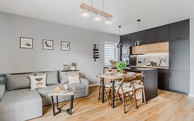 Lumina Luxury 3-Rooms Apartments With Parking